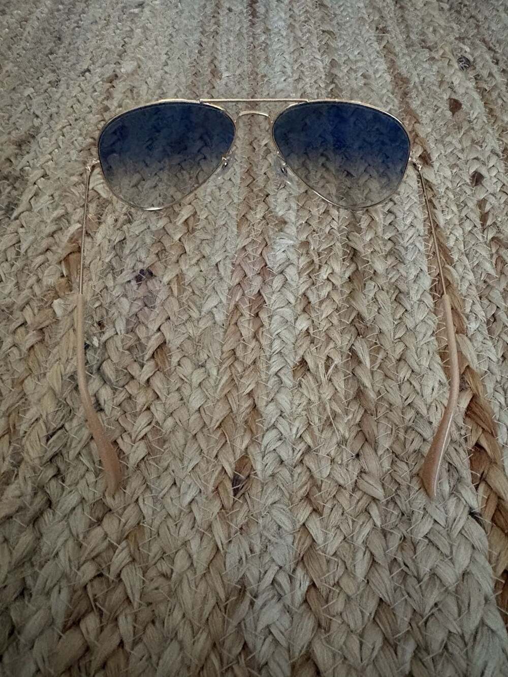 Ray-Ban RB3025 Aviator Sunglasses Gold Frame Blue Gradient Lenses - Picture 6 of 6